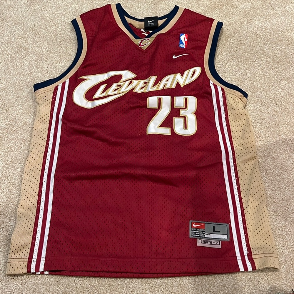 Nike Cleveland Cavaliers Lebron James Jersey Size L Length +2